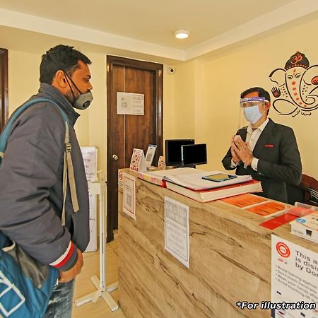 Oyo Hotel Apple Inn Surat Eksteriør billede